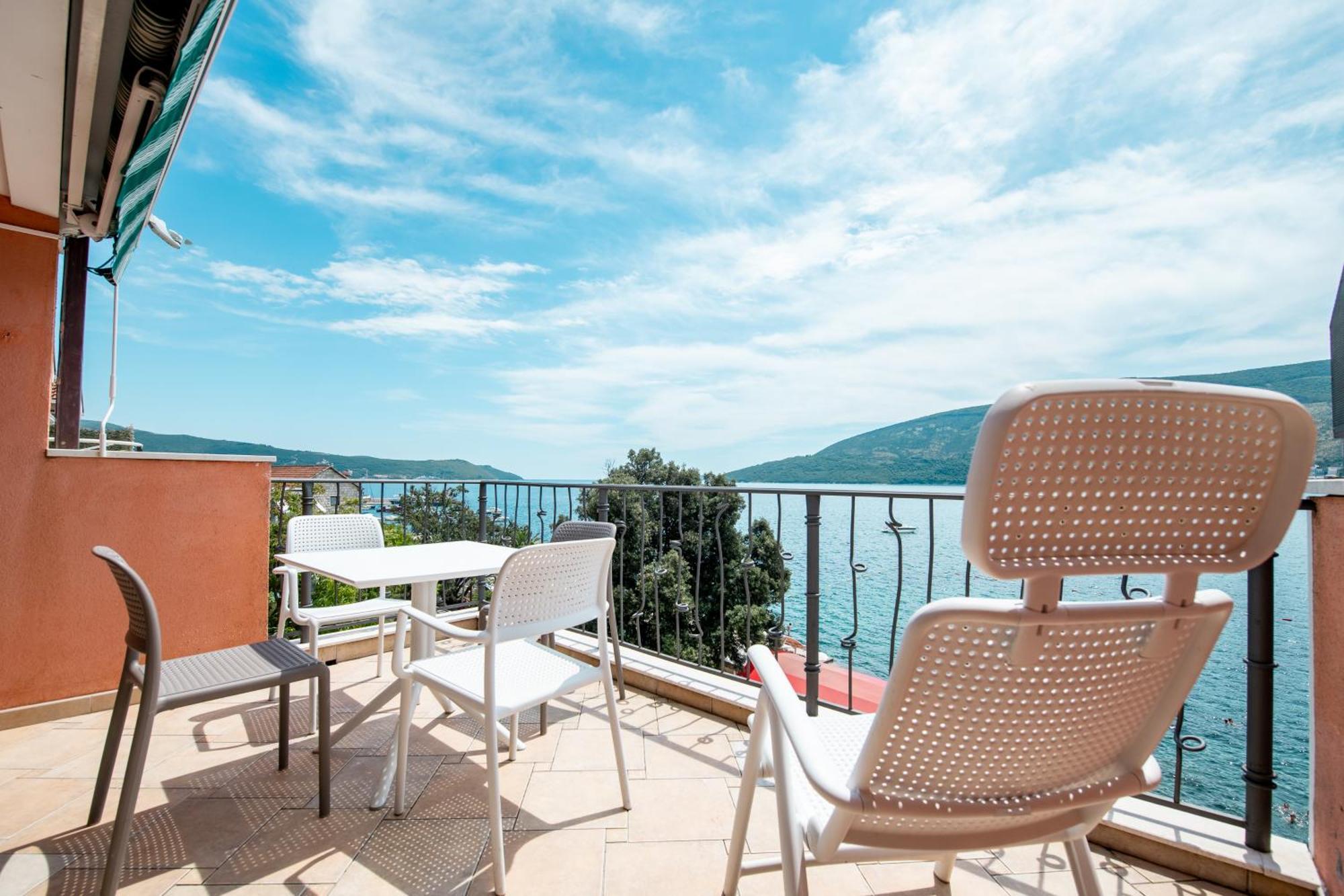 Boka Apartment 1 Херцег Нови Екстериор снимка